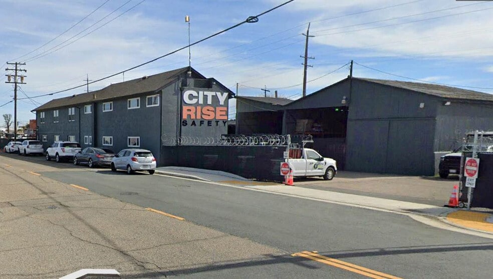 680-686 E Lockeford St and 925 E Victor Rd, Lodi, CA for sale - Building Photo - Image 2 of 11