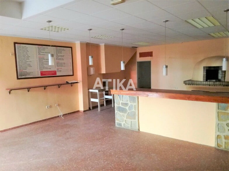 Retail in Ontinyent for lease - Building Photo - Image 2 of 19