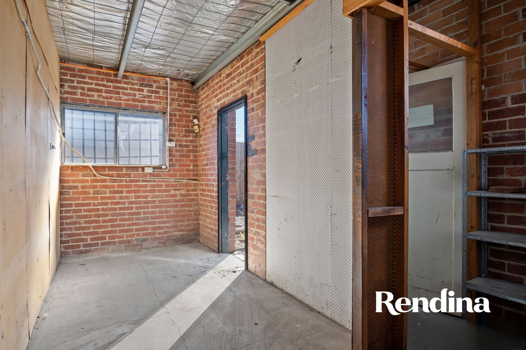158 Deakin St, Essendon for lease Interior Photo- Image 1 of 6