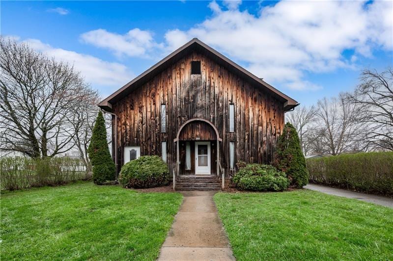 934 W Ridge Ave, Sharpsville, PA for sale - Building Photo - Image 1 of 1