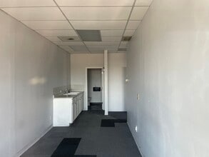 1660 E 71st St, Tulsa, OK for lease Building Photo- Image 1 of 3