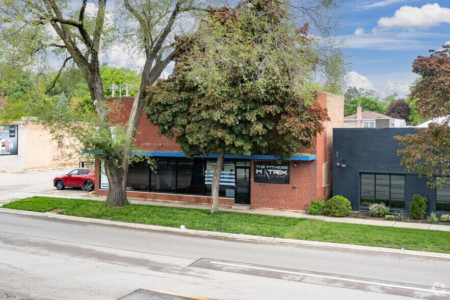 2409 Main St, Evanston, IL à louer - Photo du bâtiment - Image 2 de 5