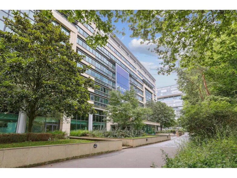 14 Boulevard Du Général Leclerc, Neuilly-sur-Seine à louer - Photo du bâtiment - Image 3 de 16