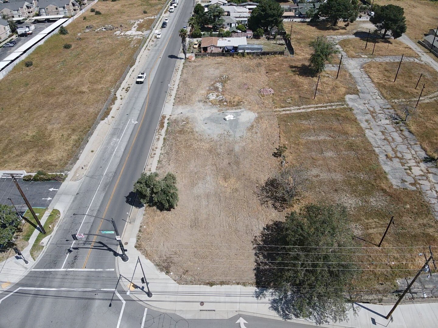 16304 E Foothill Blvd, Fontana, CA à vendre Photo du bâtiment- Image 1 de 35
