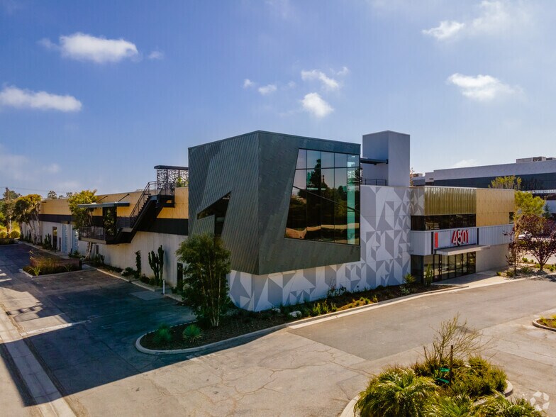 4501 Glencoe Ave, Marina del Rey, CA à louer - Photo du bâtiment - Image 2 de 16