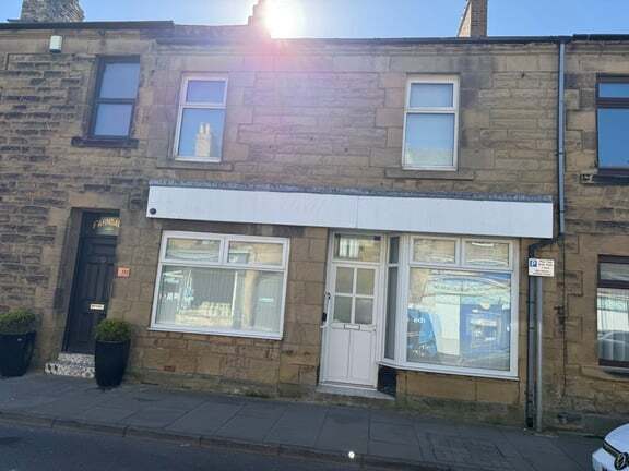 100 Queen St, Amble, Morpeth à vendre - Photo du bâtiment - Image 2 de 13