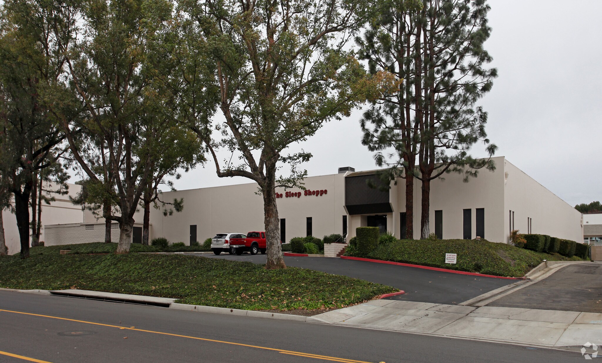 1010 Lawrence Dr, Newbury Park, CA à vendre Photo du bâtiment- Image 1 de 1