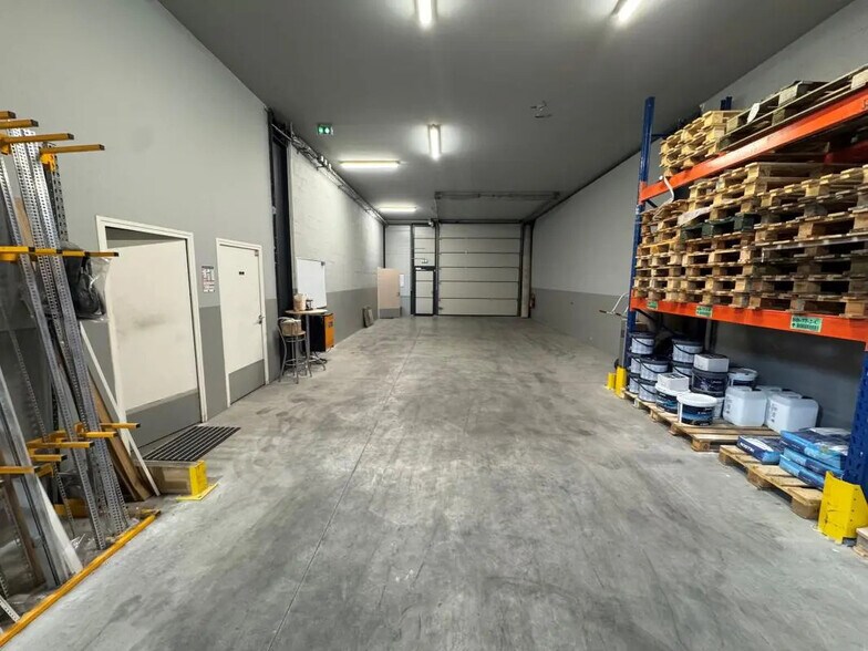 Flex in Cormeilles-en-Parisis for sale - Interior Photo - Image 3 of 7