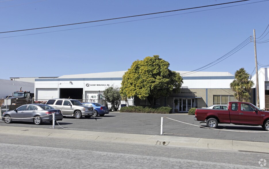 2015 W 140th Ave, San Leandro, CA à vendre - Photo du bâtiment - Image 2 de 2