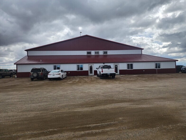 6619 62 1/2 Ave NW, Blaisdell, ND à vendre - Photo du bâtiment - Image 1 de 29