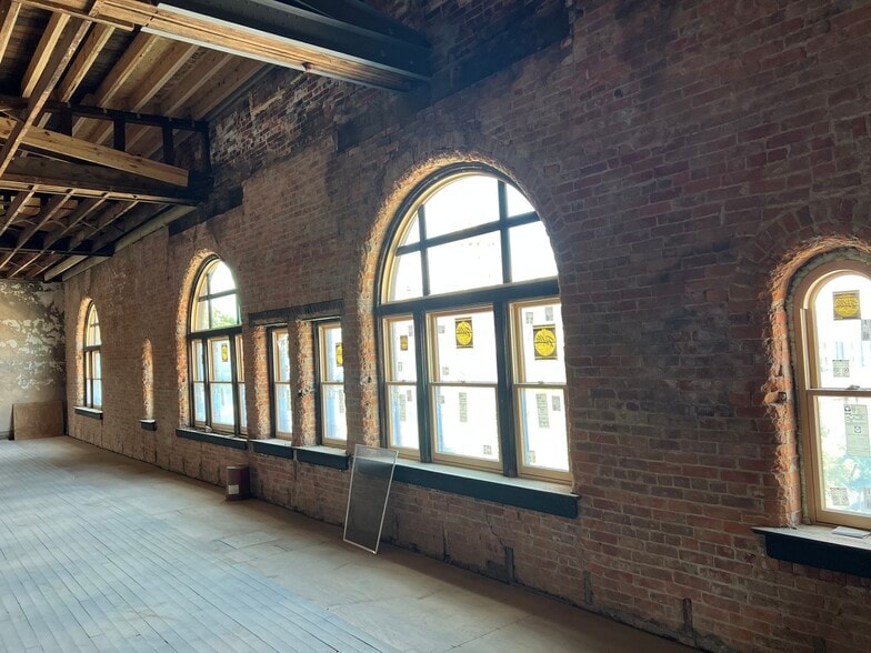 112 W Main St, Troy, OH for sale - Building Photo - Image 3 of 36