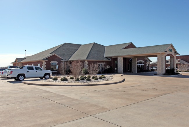 Plus de détails pour 4920 SW Lee Blvd, Lawton, OK - Bureau à vendre