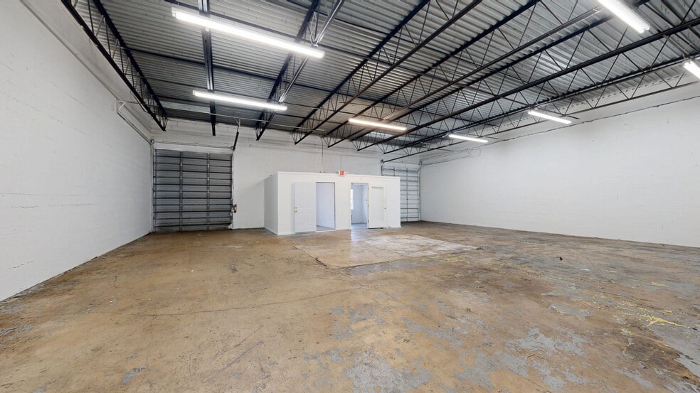 9090 NW South River Dr, Miami, FL for lease - Matterport 3D Scan - Image 2 of 9