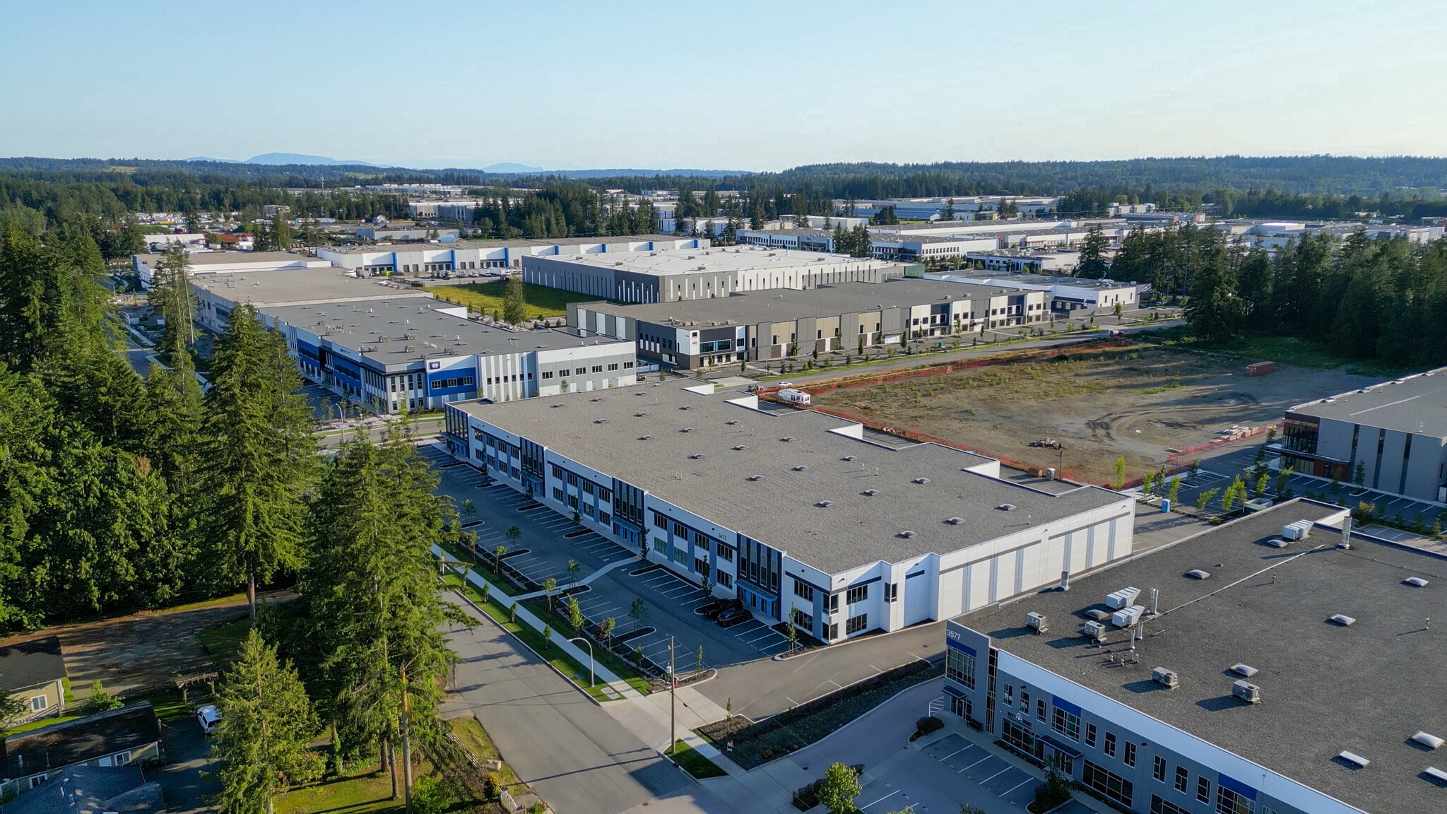 3475 194 St, Surrey, BC à louer Photo du bâtiment- Image 1 de 6