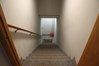 5841 Whitmore Lake Rd, Brighton, MI à louer Photo intérieure- Image 2 de 10