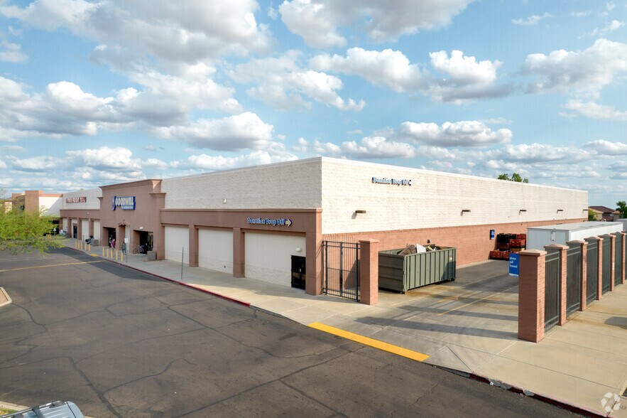 10603 E Apache Trl, Apache Junction, AZ à louer - Photo du bâtiment - Image 3 de 4