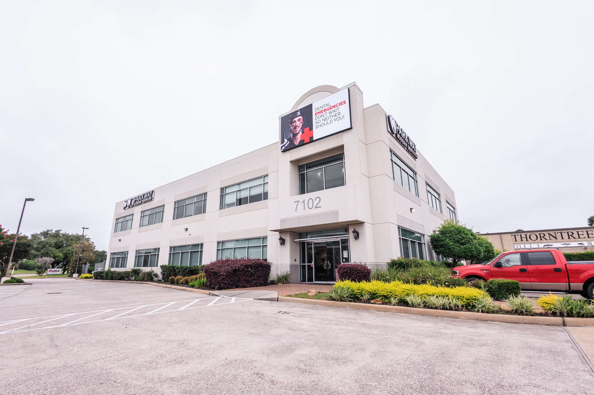 7102 W Sam Houston Pky N, Houston, TX for lease Building Photo- Image 1 of 12