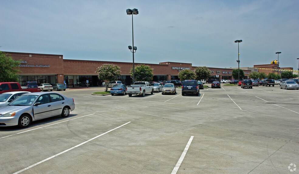 3975-4065 N Dowlen Rd, Beaumont, TX à louer - Photo du bâtiment - Image 2 de 5