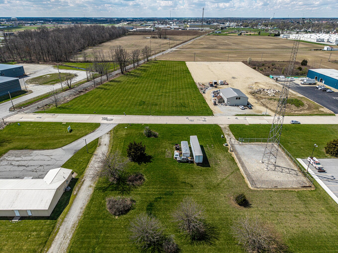 1110 Apollo Drive, Wapakoneta, OH à vendre Photo principale- Image 1 de 15