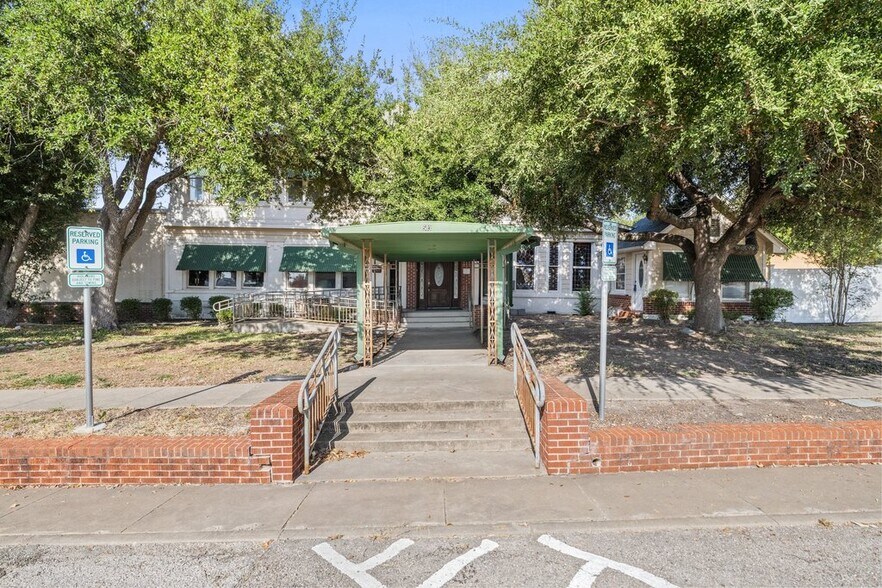 503 Talbot St, Taylor, TX à vendre - Photo du bâtiment - Image 2 de 71