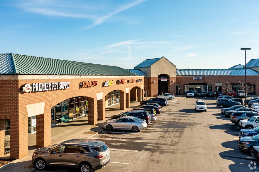 47610-47830 Grand River Ave, Novi, MI à louer - Photo du bâtiment - Image 2 de 8