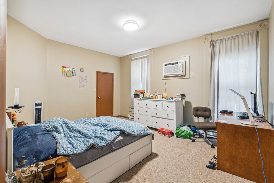 920 High St, Grinnell, IA à vendre - Photo du bâtiment - Image 2 de 63