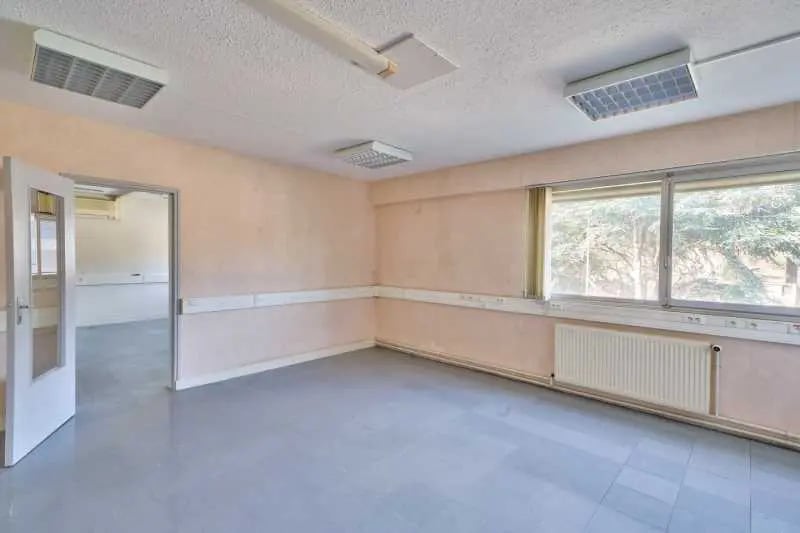 Bureau dans Neuilly-sur-Marne à louer - Photo intérieure - Image 3 de 6