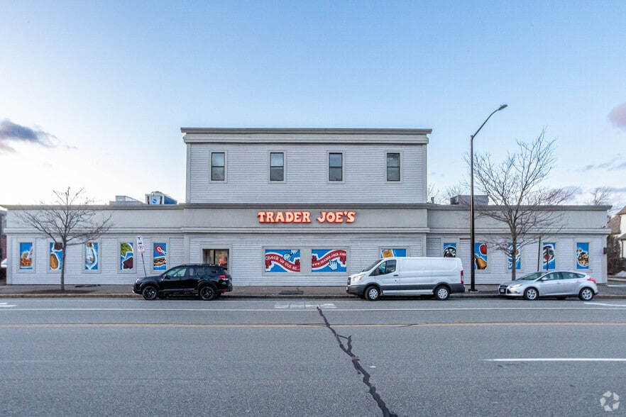 1121 Washington St, Newton, MA for lease - Building Photo - Image 2 of 4