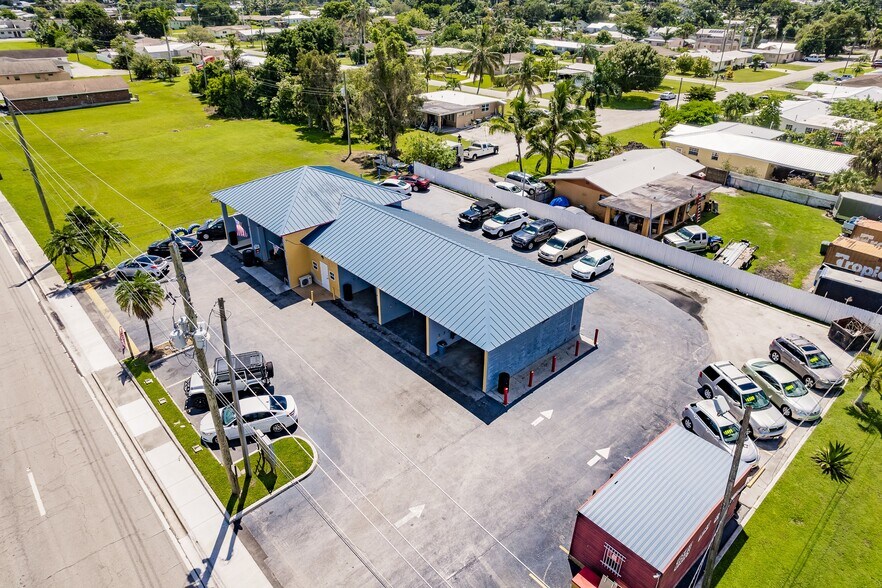 400 NW Avenue L, Belle Glade, FL à vendre - Photo du bâtiment - Image 2 de 14