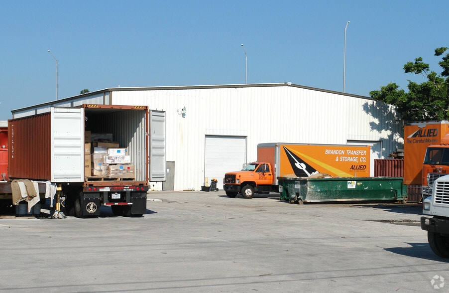 2900 Tuxedo Ave, West Palm Beach, FL for sale - Building Photo - Image 3 of 3