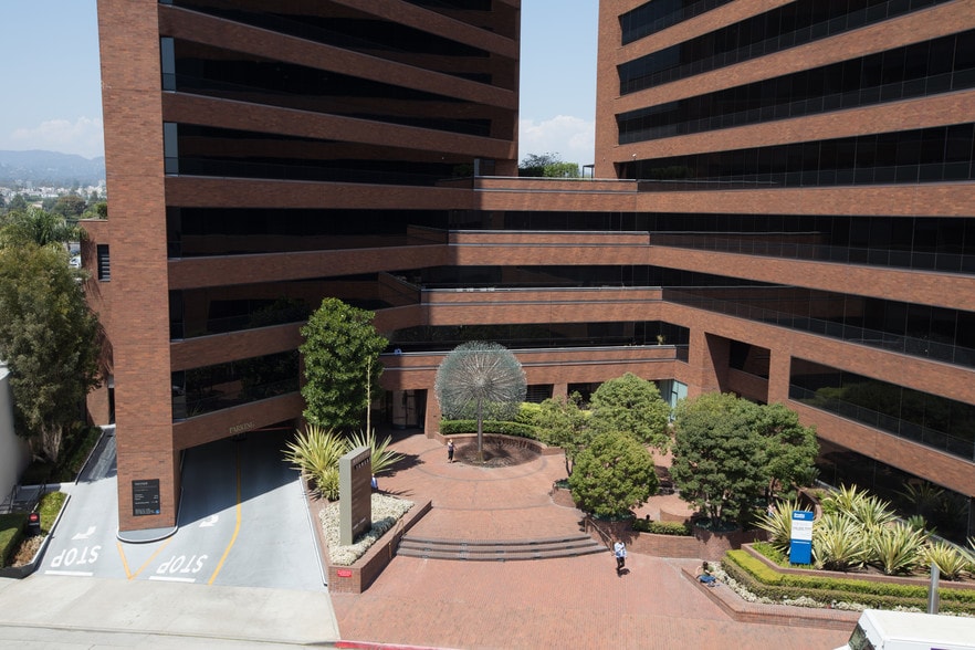 11835 W Olympic Blvd, Los Angeles, CA for lease - Building Photo - Image 3 of 13