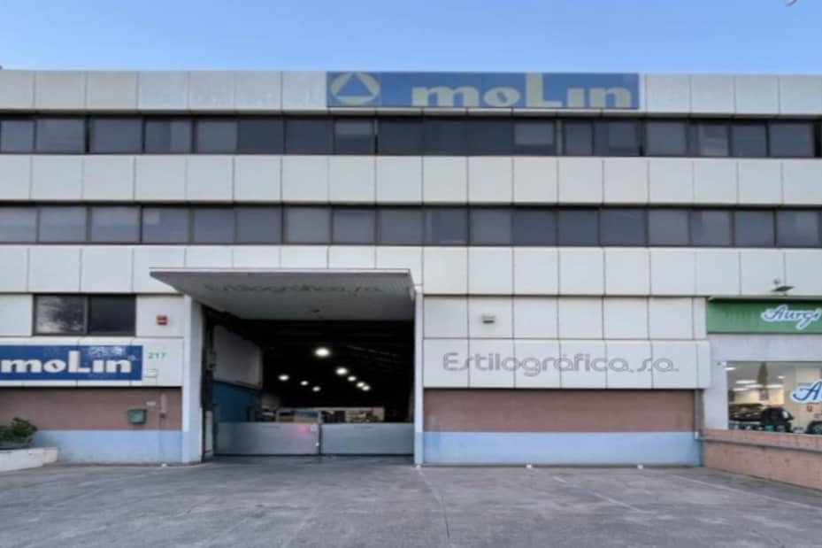 Office in Cornellà de Llobregat, Barcelona for lease Primary Photo- Image 1 of 5