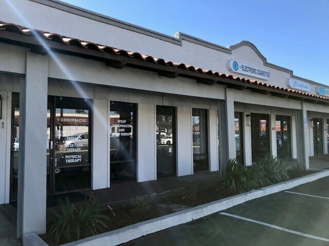 801-855 W San Marcos Blvd, San Marcos, CA à louer Photo du bâtiment- Image 1 de 2