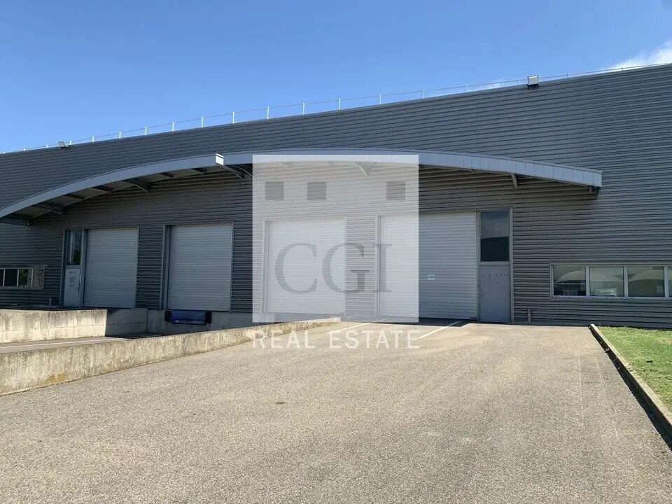 Flex in Saint-Priest for lease Building Photo- Image 1 of 14