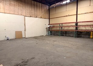 2450 6th Ave S, Seattle, WA for lease Interior Photo- Image 2 of 2