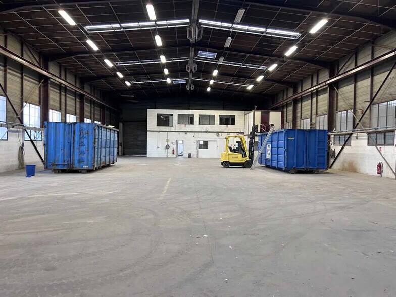 15 Rue Ampère, Chassieu à louer - Photo intérieure - Image 3 de 10