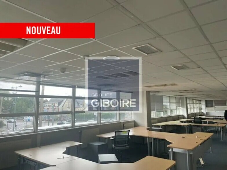 Office in Rennes for lease - Building Photo - Image 3 of 8
