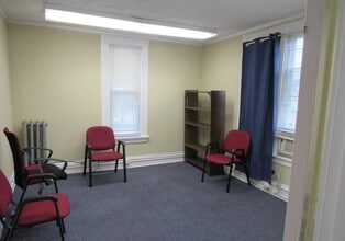 623 Georges Rd, North Brunswick, NJ for lease Interior Photo- Image 2 of 3