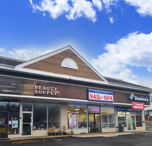 37 Route 59 Hwy, Nyack, NY à louer - Photo du bâtiment - Image 2 de 6