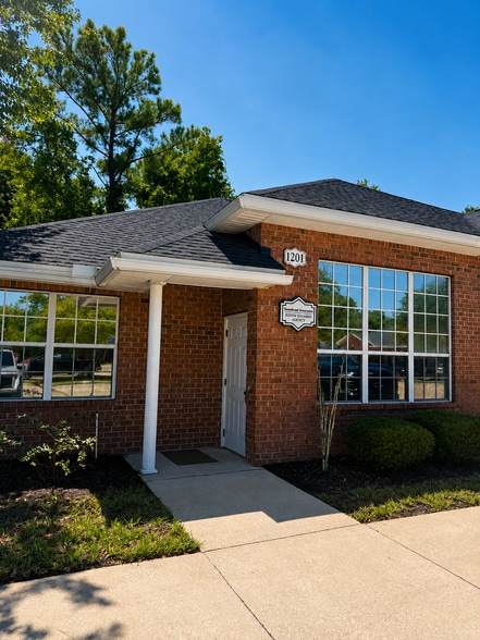 8883 Perimeter Park Blvd, Jacksonville, FL for lease - Building Photo - Image 2 of 11