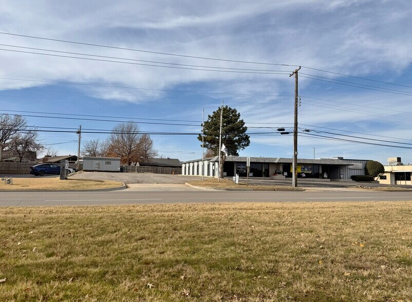 4917 N Portland Ave, Oklahoma City, OK à vendre - Photo du bâtiment - Image 2 de 2