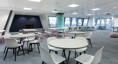 3 Minster Ct, Londres à louer Photo intérieure- Image 1 de 4