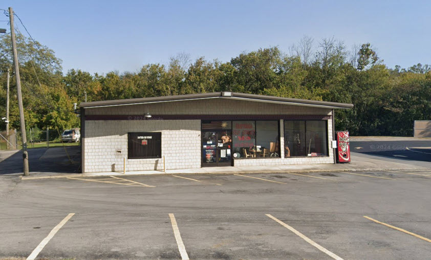 10200 N Commerce St, Summerville, GA for lease - Building Photo - Image 2 of 3