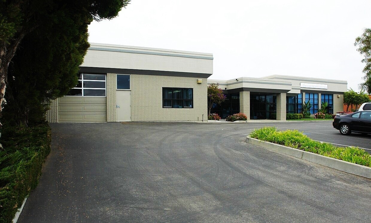 94 Hangar Way, Watsonville, CA à louer Photo du bâtiment- Image 1 de 7