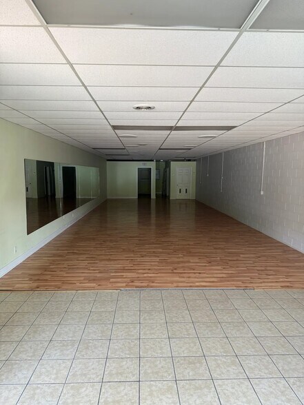 10135-10139 Clemson Blvd, Seneca, SC for lease - Building Photo - Image 2 of 3