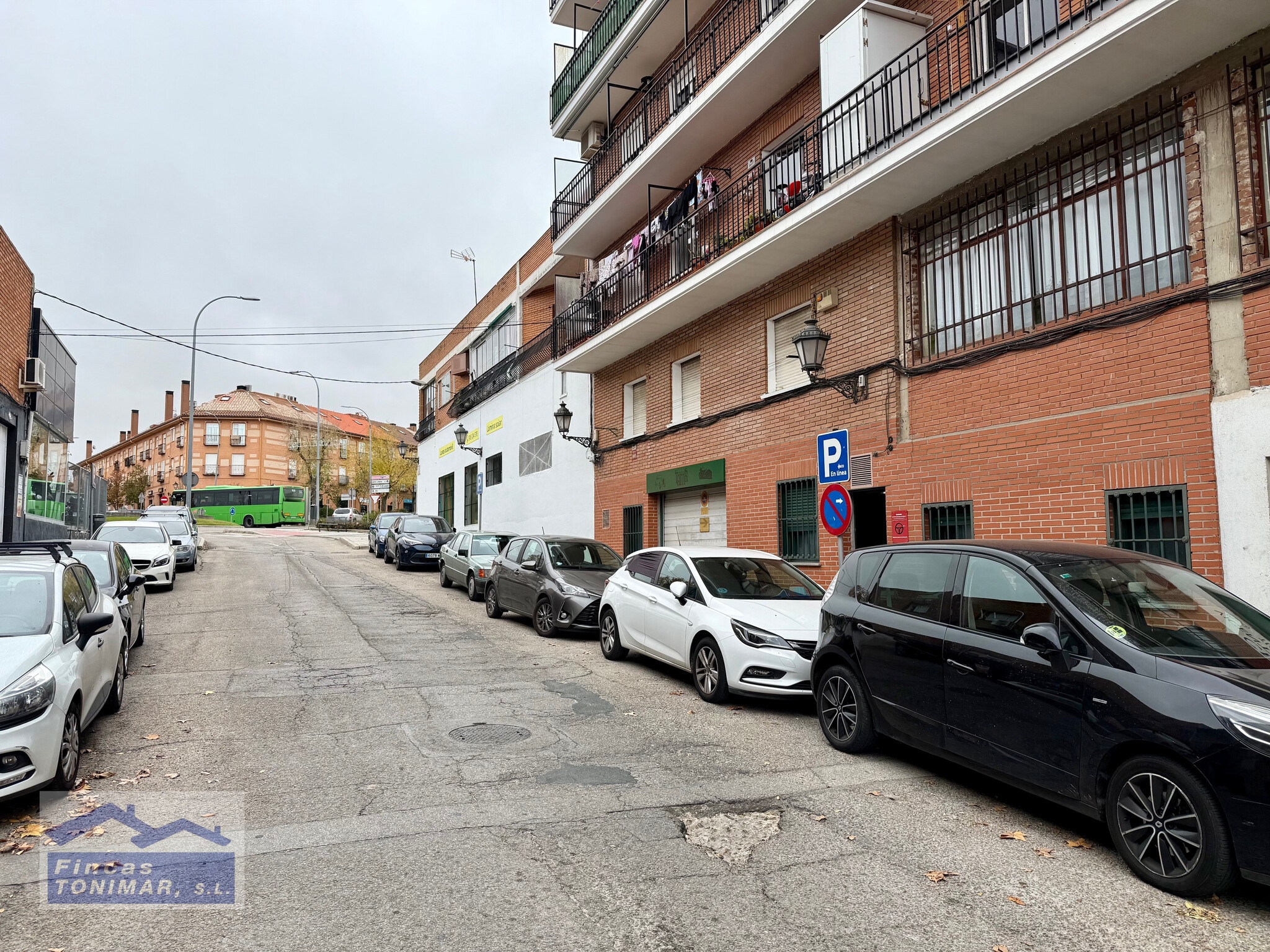 Calle de los Charcones, 5, Navalcarnero, Madrid for lease Primary Photo- Image 1 of 2