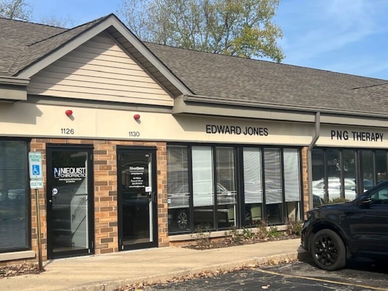 1100-1158 N Main St, Algonquin, IL for lease - Primary Photo - Image 1 of 6