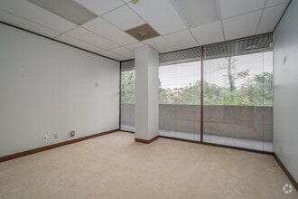 2316 Timber Shadows Dr, Kingwood, TX à louer Photo intérieure- Image 2 de 3