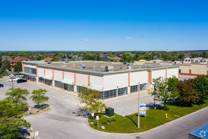 8677 Weston Rd, Vaughan, ON à vendre - Photo principale - Image 1 de 1