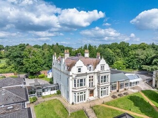 More details for Coopers Hill Ln, Egham - Multifamily for Sale